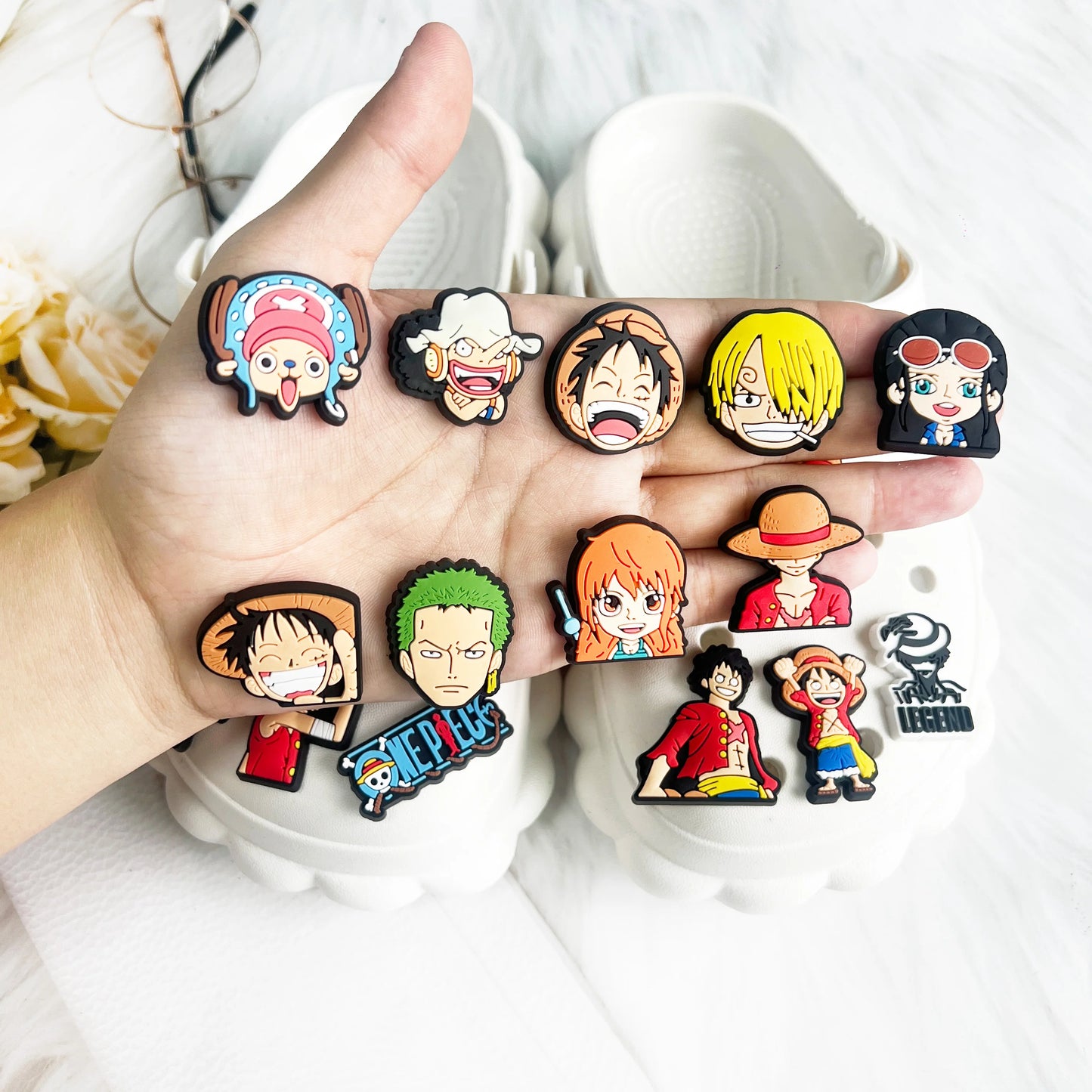 Hot Toys Cartoon Shoe Charms Japanese Anime Clogs Sandals Decoration Garden Shoes Accessories Charms Buckle for Friends Gifts